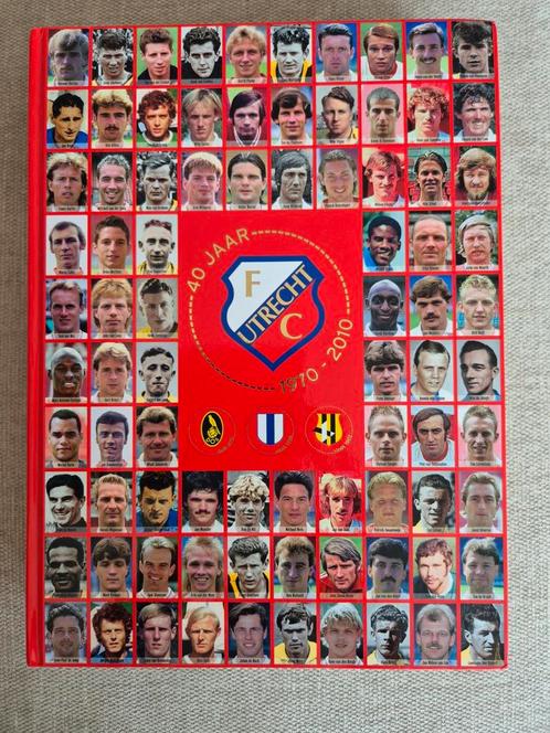 FC Utrecht 40 Jaar Jubileumboek (1970-2010), Boeken, Sportboeken, Zo goed als nieuw, Balsport, Ophalen of Verzenden