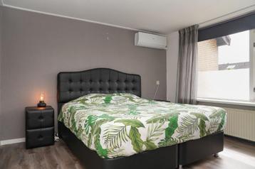 Boxspring met Opbergruimte 180x200 cm & Gratis 2 Nachtkasten beschikbaar voor biedingen