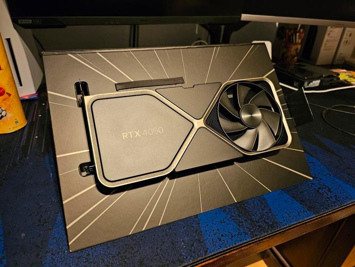 Nvidia RTX 4090 Founders Edition - ZGAN, Computers en Software, Videokaarten, Zo goed als nieuw, Nvidia, PCI-Express 4.0, GDDR6