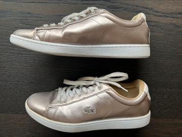 Goudkleurige Lacoste sneaker - Carnaby Evo - maat 40