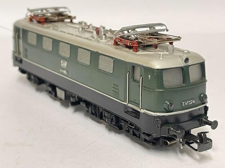 ** NIEUWSTAAT ** Märklin 3037 ** E-loc van de DB **, Hobby en Vrije tijd, Modeltreinen | H0, Zo goed als nieuw, Locomotief, Wisselstroom