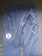 Manchester city sportbroek, Sport en Fitness, Voetbal, Maat L, Ophalen of Verzenden, Zo goed als nieuw, Trainingspak