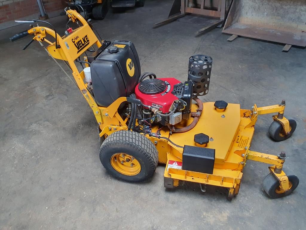 Wright velke ruw terrein maaier, Ophalen