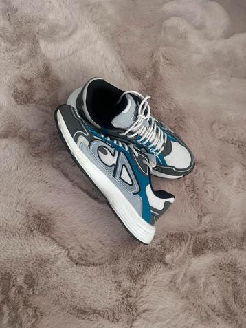 Dior b30 ocean blue beschikbaar voor biedingen