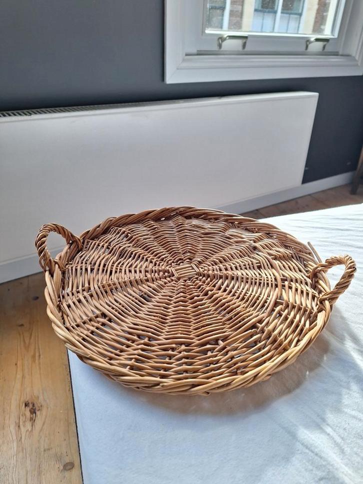 Gevlochten Dienblad - Decoratief, Huis en Inrichting, Woonaccessoires | Dienbladen, Zo goed als nieuw, Overige materialen, Rond