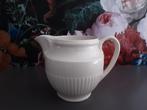 Wedgwood Edme grote water/melk/sapkan in Nieuwstaat, Huis en Inrichting, Keuken | Servies, Ophalen, Overige typen, Zo goed als nieuw