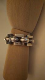 Budha to Budha Armband Zilver, Ophalen of Verzenden, Zo goed als nieuw, Met bedels of kralen, Zilver