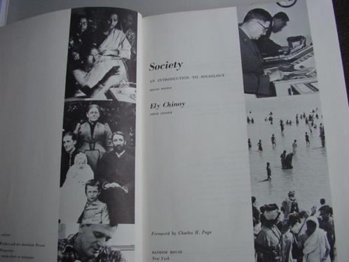 Ely Chinoy: Society, an introduction to sociology, Boeken, Studieboeken en Cursussen, Zo goed als nieuw, WO, Ophalen of Verzenden