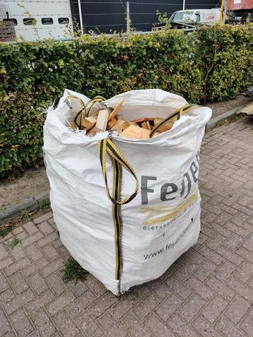 Stookklaar Brandhout - Gemengd (Eik/Vuren) in Zak beschikbaar voor biedingen