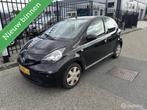 Toyota Aygo 1.0-12V Aspiration Red AIRCO, Voorwielaandrijving, 4 stoelen, Origineel Nederlands, Bedrijf