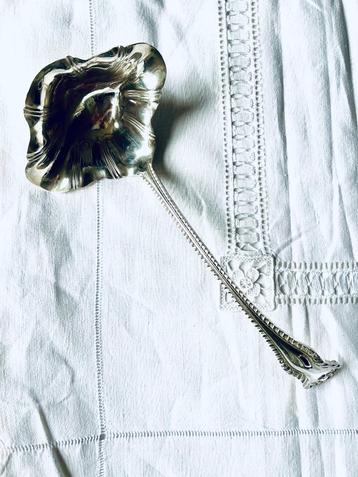 Vintage silver-plated Sheffield lepel beschikbaar voor biedingen