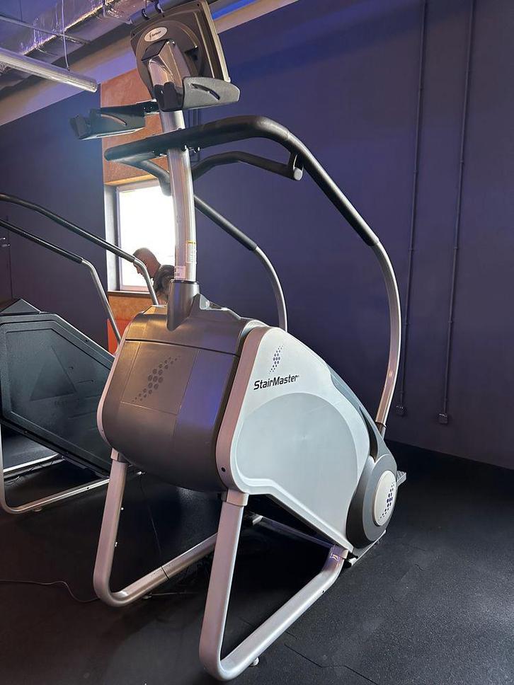 2x Stairmaster Stepmill SM5 trapmachine fitness, Sport en Fitness, Fitnessapparatuur, Zo goed als nieuw, Krachtstation, Ophalen