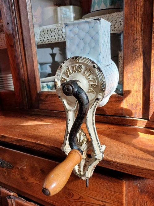 grote antieke emaille franse kaasrasp, Antiek en Kunst, Antiek | Woonaccessoires, Ophalen of Verzenden