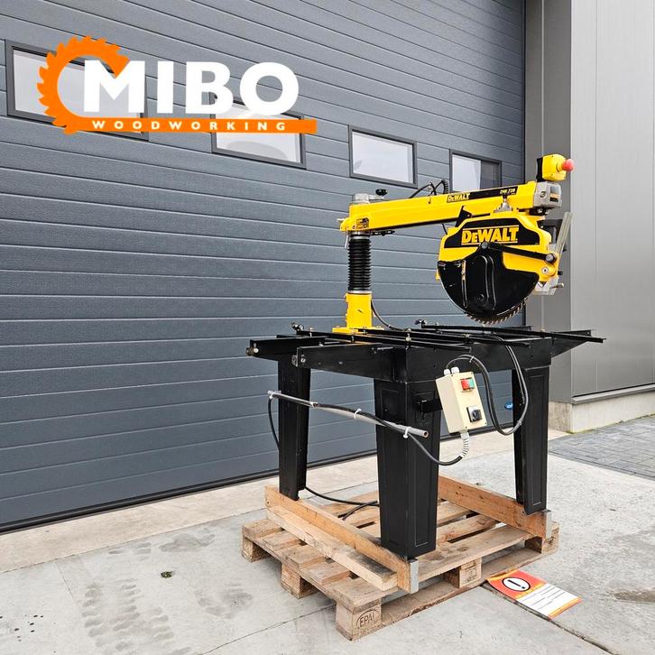 AFKORTZAAG RADIAALZAAG ** Occasions dewalt elu maggi harwi, Doe-het-zelf en Verbouw, Gereedschap | Zaagmachines, Zo goed als nieuw