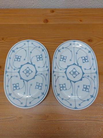 2 serveerschalen Winterling Marktleuthen Bavaria Blau Saks  beschikbaar voor biedingen