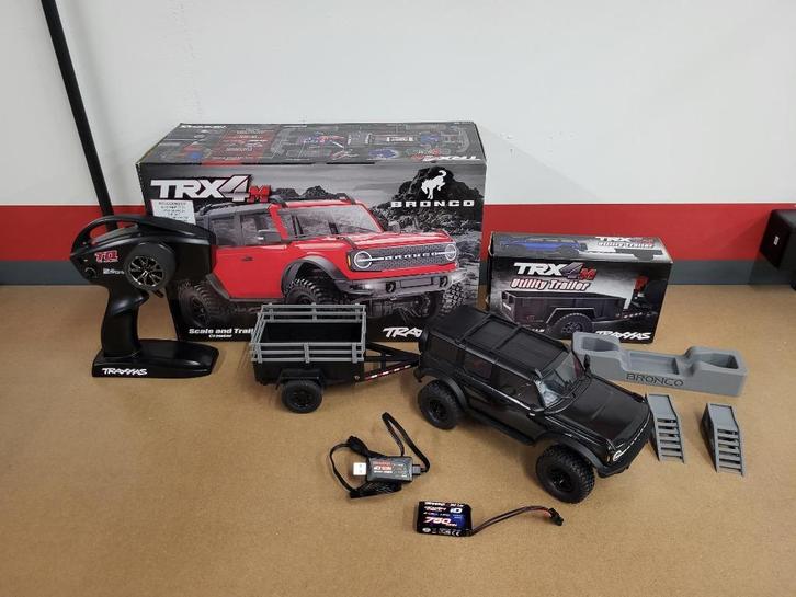 Traxxas TRX4M inclusief trailer, Hobby en Vrije tijd, Modelbouw | Radiografisch | Auto's, Zo goed als nieuw, Auto offroad, Elektro
