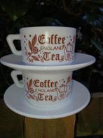 Arcopal kop en schotel vintage melkglas, Huis en Inrichting, Keuken | Servies, Gebruikt, Ophalen of Verzenden, Glas, Effen