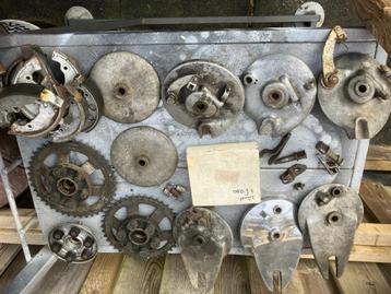 div naaf kappen voor,achter en blind +div remschoenen beschikbaar voor biedingen