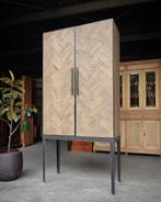 Visgraad Voorraadkast | Servieskast | Keukenkast #1584, Huis en Inrichting, Kasten | Buffetkasten, Met deur(en), 200 cm of meer