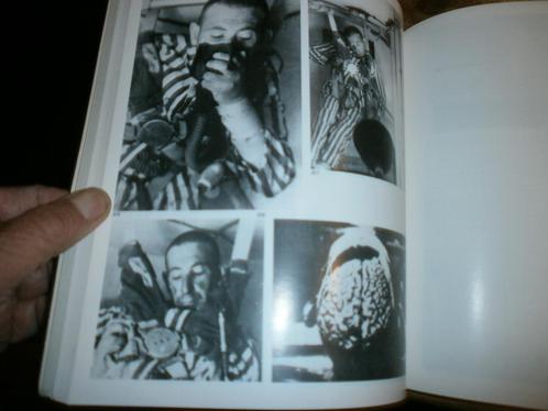 dachau konzentrationslager 1933-1945 schokkende fotos, Boeken, Oorlog en Militair, Zo goed als nieuw, Ophalen of Verzenden