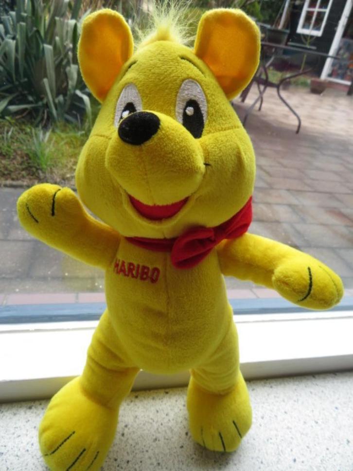 Vrolijke Beer geel velours met rode strik merk Haribo, Kinderen en Baby's, Speelgoed | Knuffels en Pluche, Zo goed als nieuw, Beer