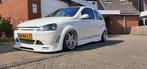 Opel Corsa 1.8 16V 3D 2003 Wit, Auto's, 125 pk, 4 cilinders, 1796 cc, Wit