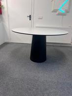 Marcel wanders container tafel van moooi 120cm, Ophalen, Rond, Zo goed als nieuw, Vijf personen of meer