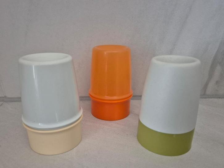 Tupperware eierdoppen met warmhouddop, Huis en Inrichting, Keuken | Tupperware, Zo goed als nieuw, Overige typen, Groen, Wit, Crème