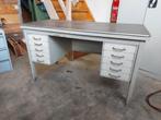 Vintage Gispen of Ahrend stalen bureau, Ophalen, Gebruikt, Bureau