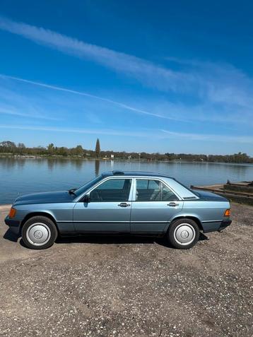 Mercedes-Benz Mercedes 1987 Blauw beschikbaar voor biedingen