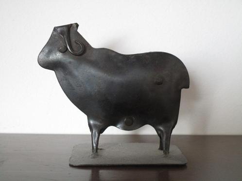 Nr.167: Woondecoratie Beeld van Metalen Os Rund Buffel Schot, Huis en Inrichting, Woonaccessoires | Overige, Zo goed als nieuw