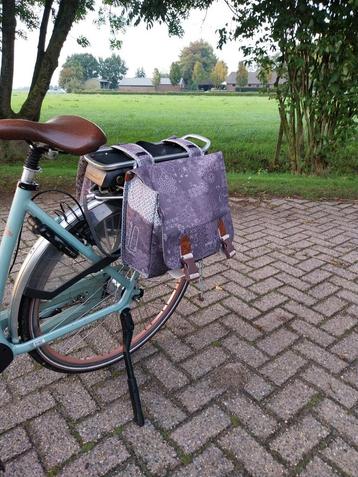 Dubbele fietstassen dames beschikbaar voor biedingen
