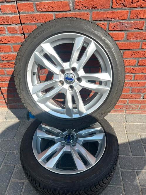 Volvo (Ford) 17 inch velgen met Vredestein winterband, Auto-onderdelen, Banden en Velgen, Winterbanden, 17 inch, 205 mm, Gebruikt