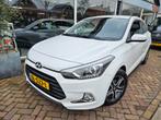 Hyundai I20 Coupé 1.2 HP i-Motion Comfort,sportieve auto me, Auto's, Hyundai, Gebruikt, Euro 6, 4 cilinders, Wit