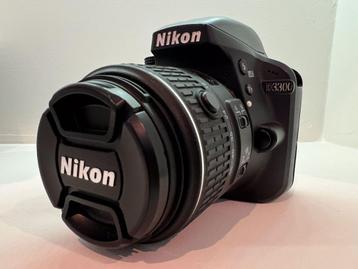 Nikon D3300, 24 MP compleet met 18-55mm kitlens en extra's beschikbaar voor biedingen