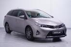 Toyota Auris 1.8 First Edition navigatie camera private glas, Voorwielaandrijving, Stof, Gebruikt, 4 cilinders