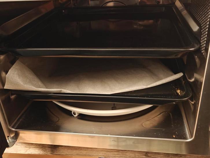 Sharp Combimagnetron - Inverter Technologie, Witgoed en Apparatuur, Magnetrons, Gebruikt, Vrijstaand, Combimagnetron, 45 tot 60 cm