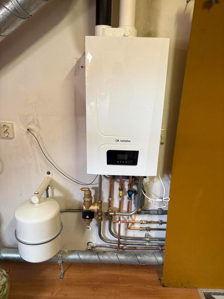 GECERTIFICEERDE CV MONTEUR/ LOODGIETER 0636029119, Diensten en Vakmensen, Loodgieters en Installateurs, Installatie, Reparatie