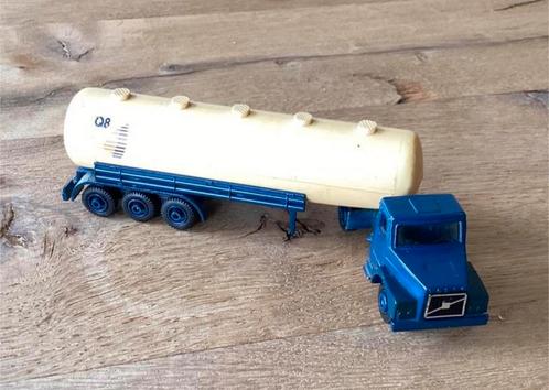 Volvo N10/Na12 trekker met tankoplegger Q8 van Efsi/Holland, Hobby en Vrije tijd, Modelauto's | 1:87, Zo goed als nieuw, Bus of Vrachtwagen