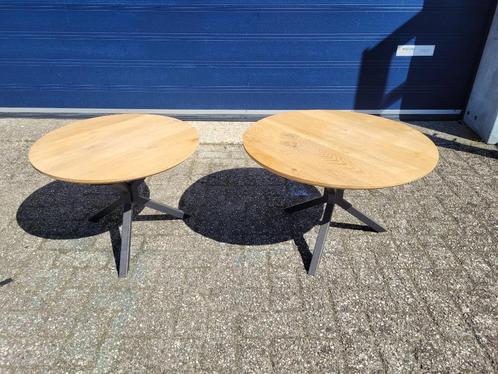 nieuw massief eiken ronde design salontafel in 60 of 70 cm, Huis en Inrichting, Tafels | Salontafels, Nieuw, Minder dan 50 cm