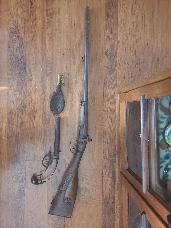 Aniek zwartkruit percusie geweer en pistool 1800-1840, Verzamelen, Militaria | Algemeen, Landmacht, Ophalen of Verzenden
