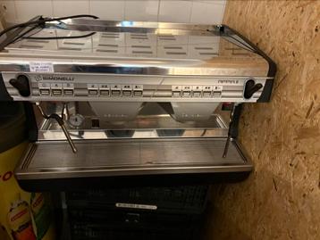 Simonelli nuova Appia 2, bonenmaler en lattiz beschikbaar voor biedingen