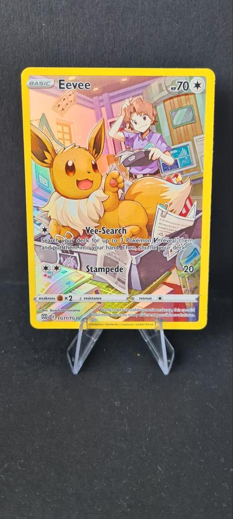 Eevee TG11 Brilliant Stars, Hobby en Vrije tijd, Verzamelkaartspellen | Pokémon, Zo goed als nieuw, Losse kaart, Ophalen of Verzenden