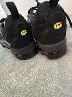 Nike Air Vapormax Plus - Maat 44, Ophalen of Verzenden, Zo goed als nieuw, Zwart, Sneakers of Gympen