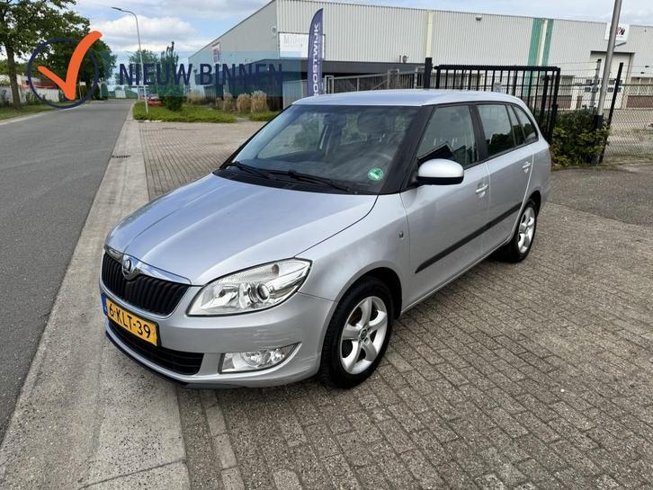 Skoda Fabia Combi 1.2 TSI Ambition, Auto's, Skoda, Bedrijf, Fabia, ABS, Airbags, Airconditioning, Boordcomputer, Centrale vergrendeling