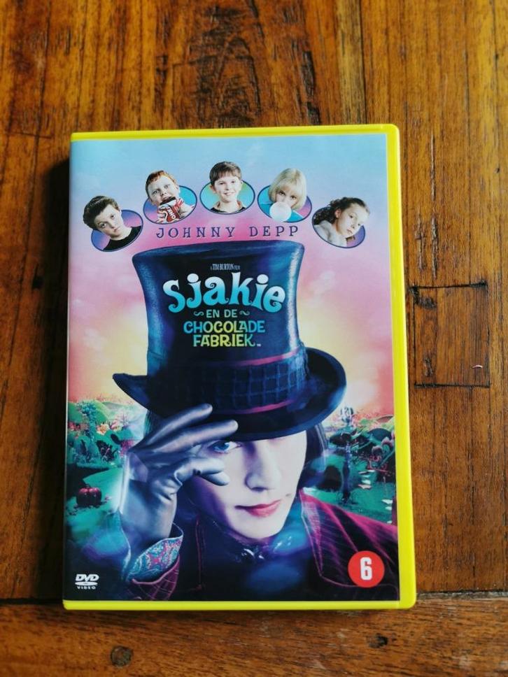 DVD: Sjakie en de Chocoladefabriek. Boek van Roald Dahl., Cd's en Dvd's, Dvd's | Kinderen en Jeugd, Zo goed als nieuw, Film, Avontuur