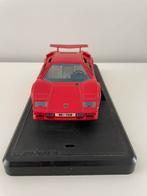 modelauto Lamborghini kleur:rood schaal 1:24, Hobby en Vrije tijd, Modelauto's | 1:24, Ophalen of Verzenden, Zo goed als nieuw