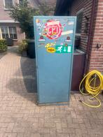 Metalen kast, Ophalen