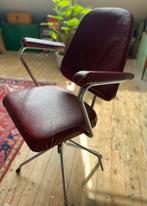 Vintage kappersstoel barberstoel, Huis en Inrichting, Bureaustoelen, Ophalen of Verzenden, Zo goed als nieuw, Zwart