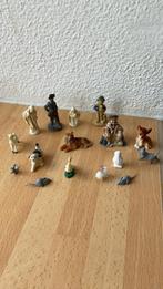 Verzameling van beeldjes en dierfiguren, steen en plastic., Verzamelen, Poppenhuizen en Toebehoren, Poppenhuis, Ophalen of Verzenden